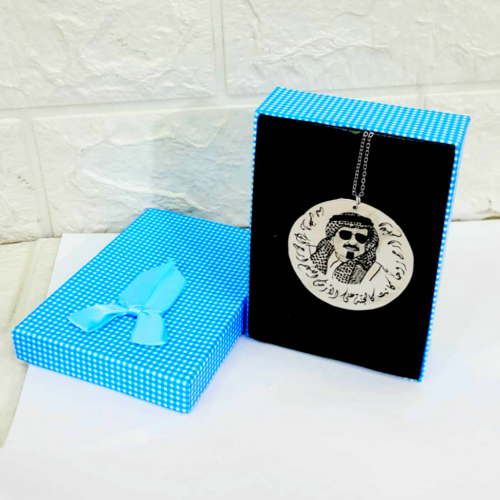 تعليقة سيارة بالصورة وبالاسم والعابرة