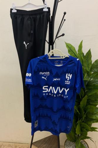 طقم الهلال الازرق تيشيرت مع سروال طويل