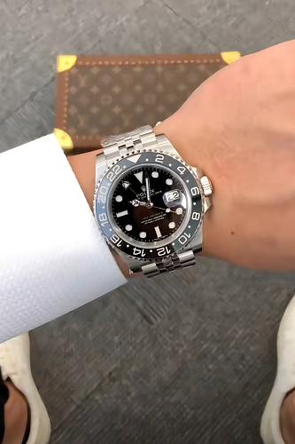 ساعة رولكس موديل 2025 الجديد