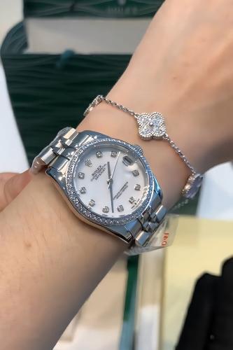 ساعة رولكس نسائي فضي متجر تدفق