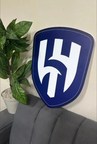 مجسم شعار نادي الهلال