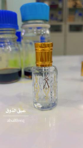 تولة ذهبي ميل زجاجي