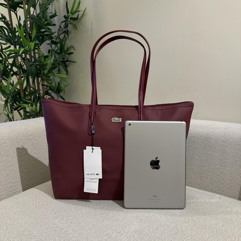 شنطة لاكوست كبيرة - متجر شنط ذا ترند