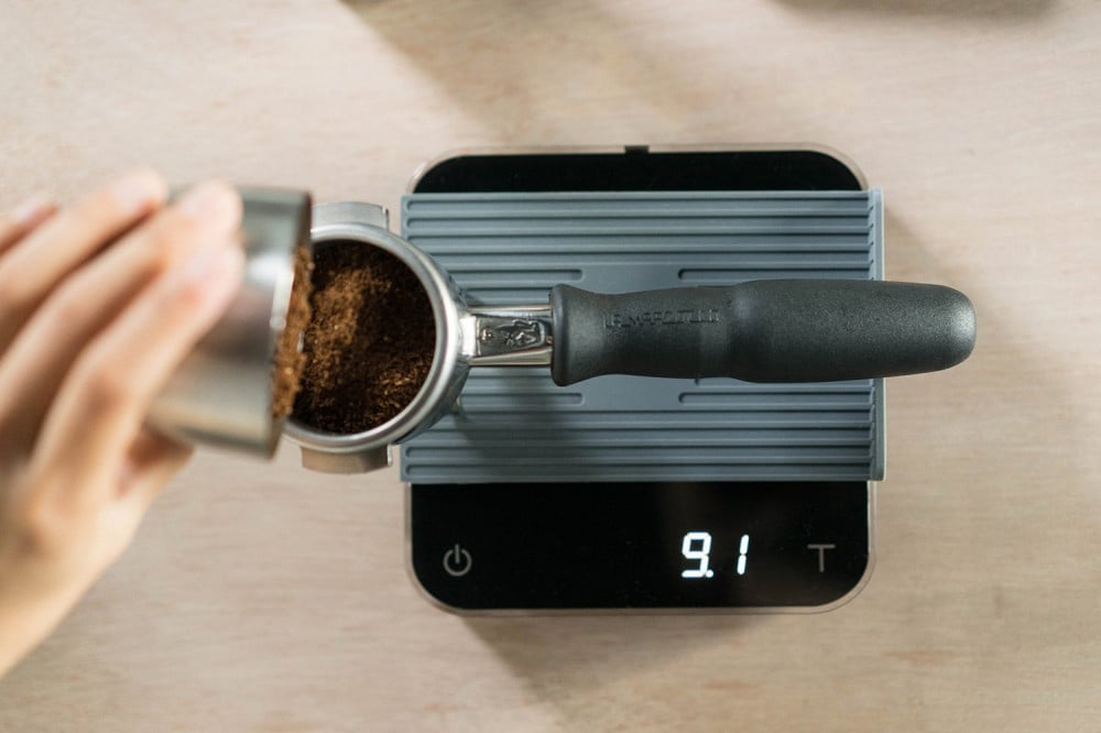 Pearl Black-Acaia