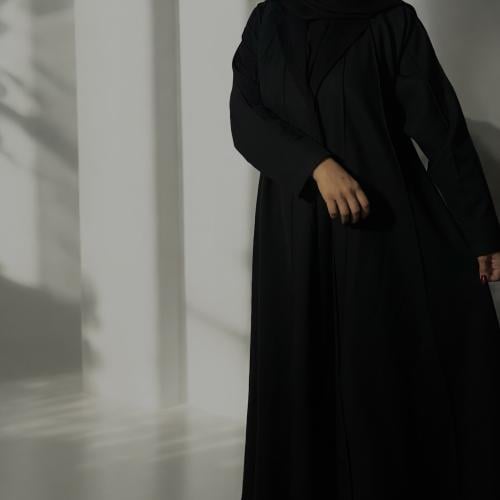عباية سارة