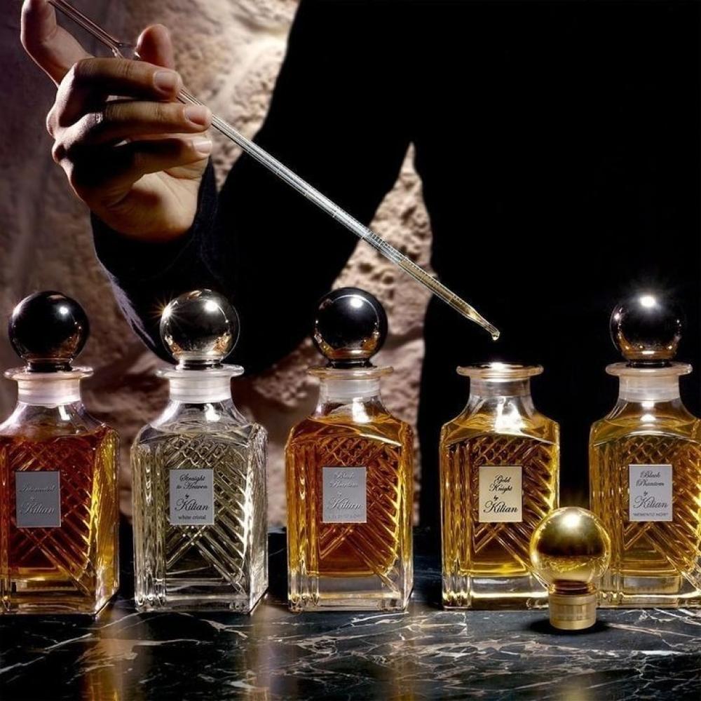 العطور الشرقية للجنسين