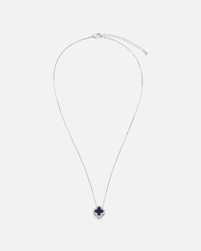 Elegant women's necklace in silver