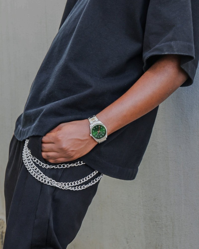Men's watch in silver