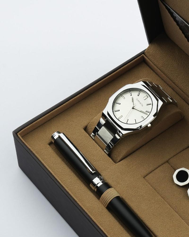 V&Co men's gifts: distinctive pen, cufflinks, and watch