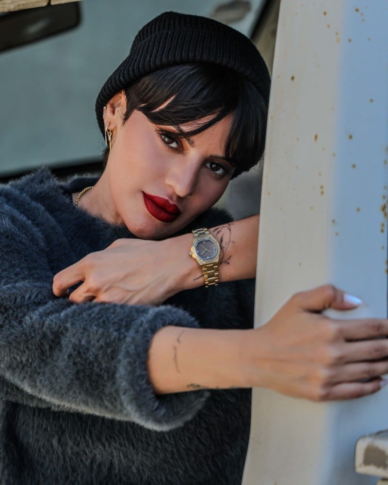Women's steel watch in gold color from Al-Fay