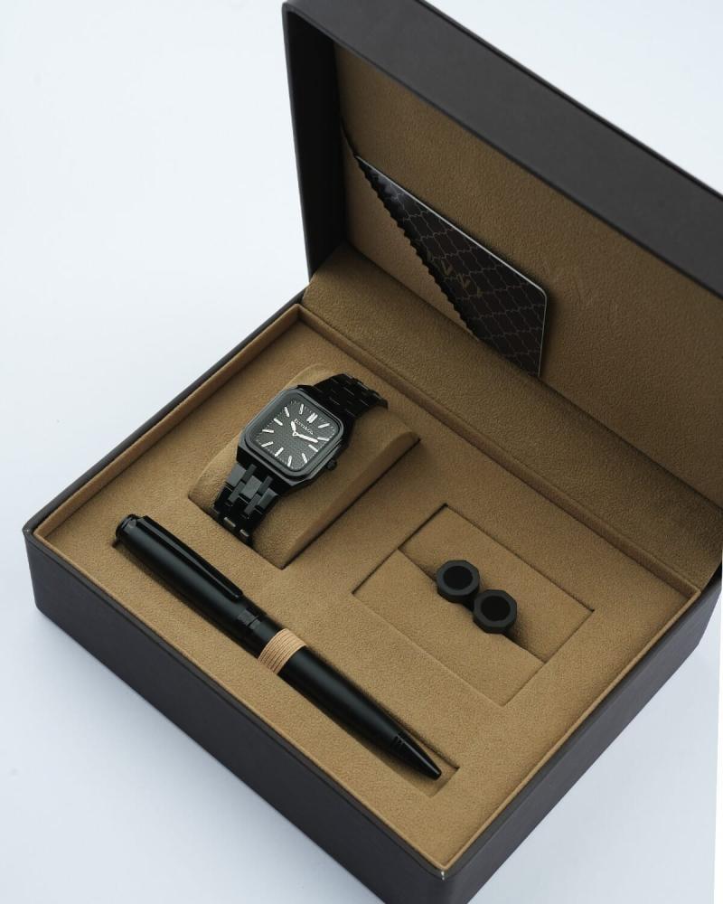 A distinctive men's gift from V&Co in black