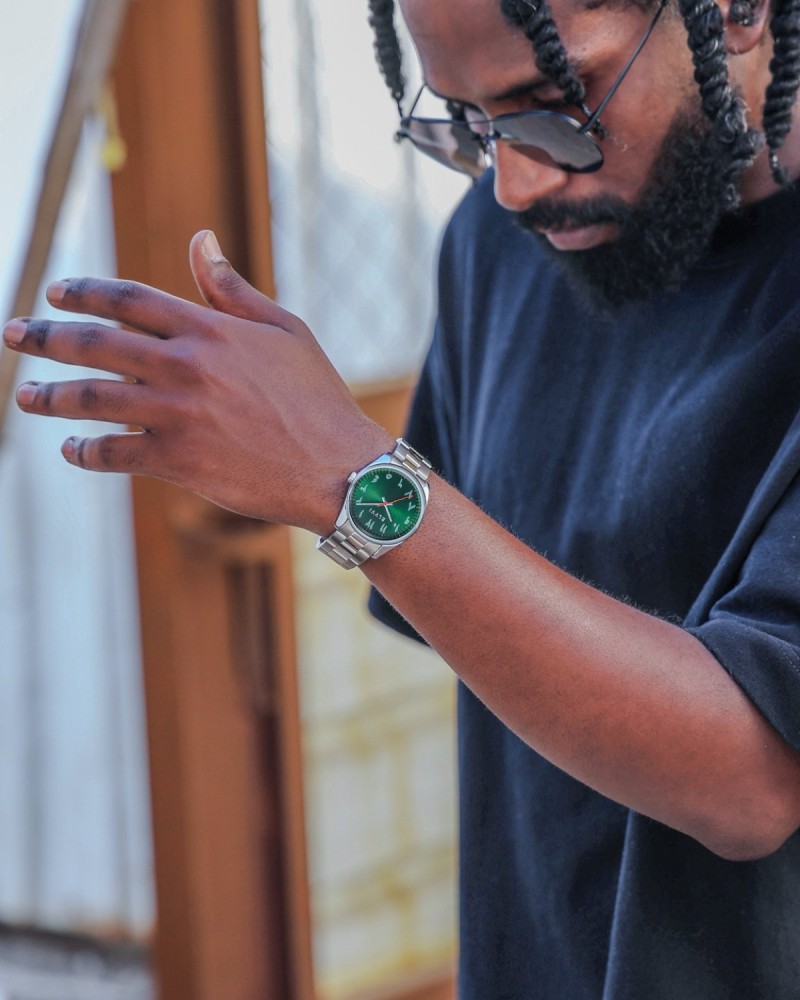 Men's watch in silver