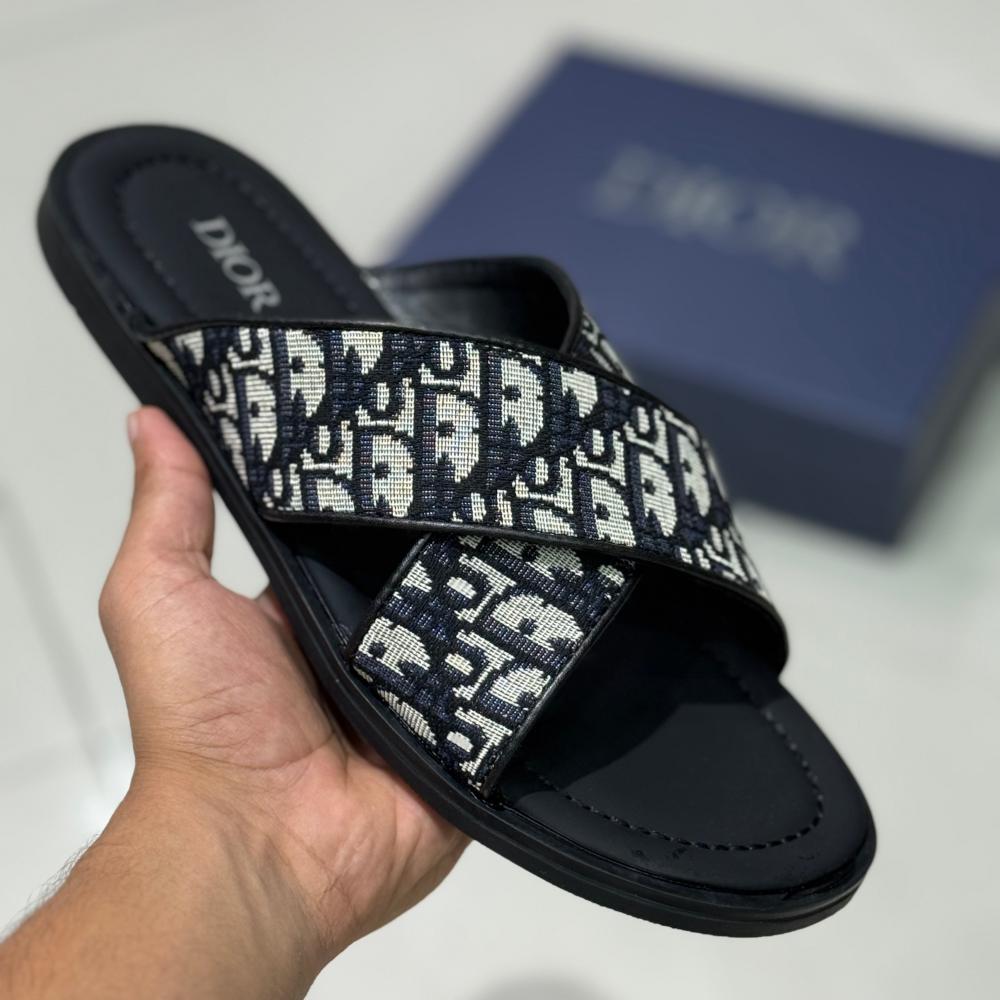 صنادلDior