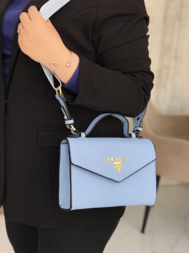 شنطة نسائية