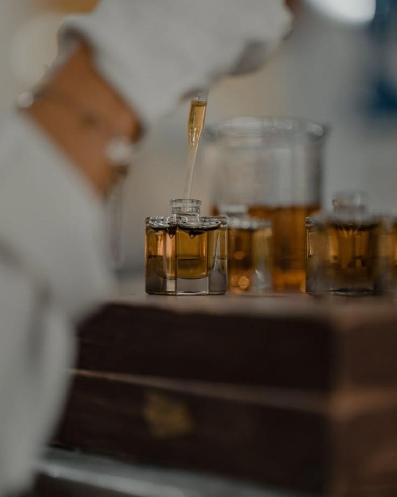 أفضل العطور النسائية الفاخرة
