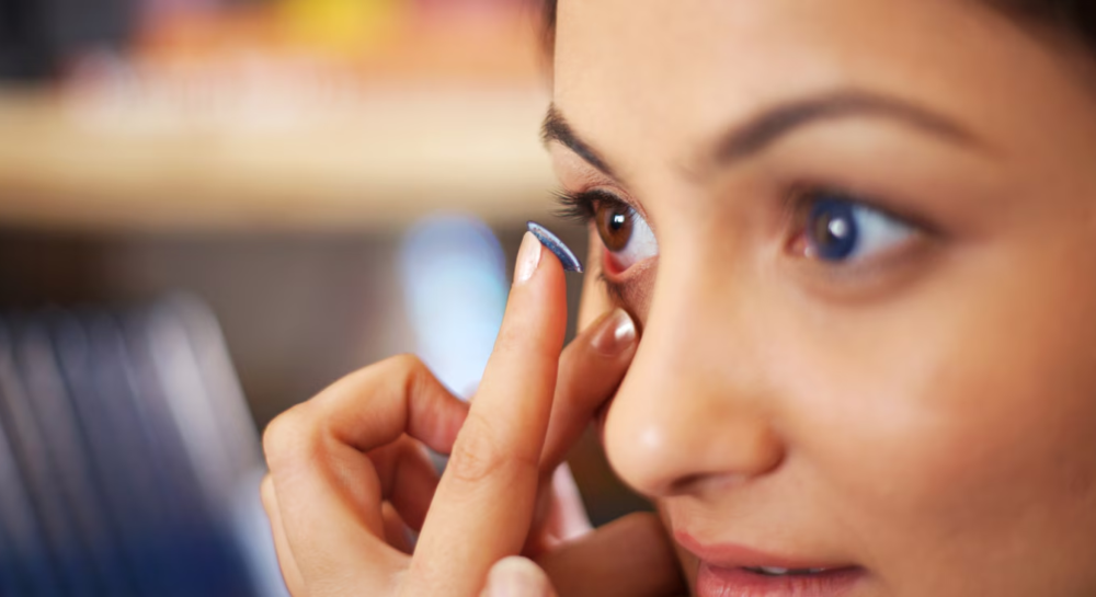 أفضل نصائح لاختيار عدسات لاصقة ملونة للمناسبات الخاصة
