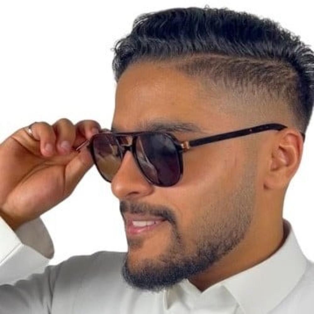 النظارة-المناسبة-للوجه-المربع - زكي للبصريات