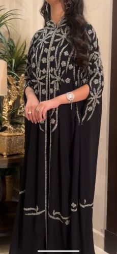 جلابيه مع فستان داخلي مشغولة تطريز وشك هندي