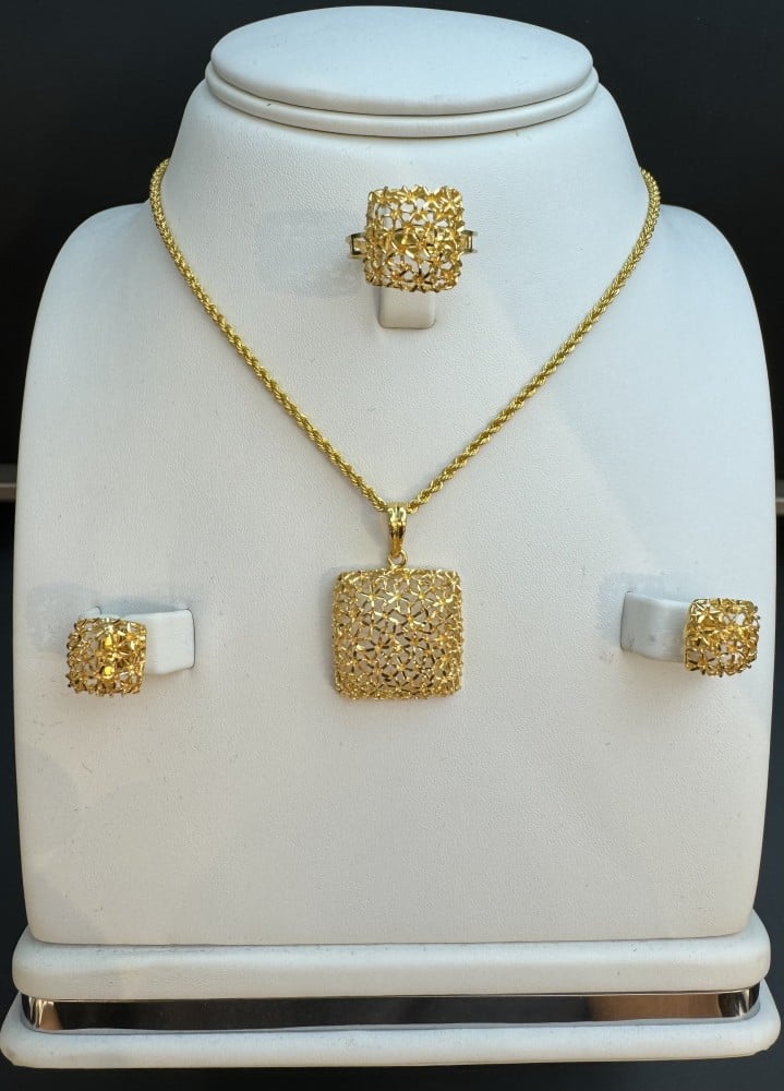 Gold set 21k. W 13.3 g