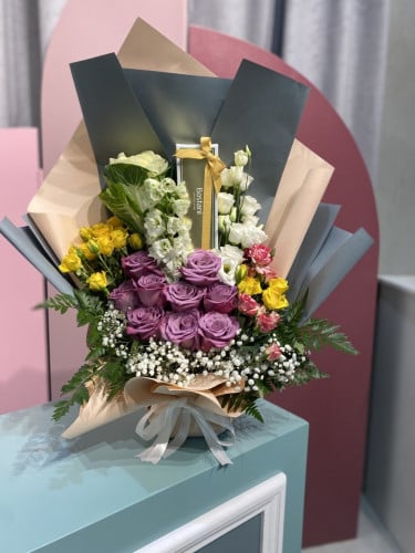 مدهشه باقة مع شوكلت (ربع بستاتي)