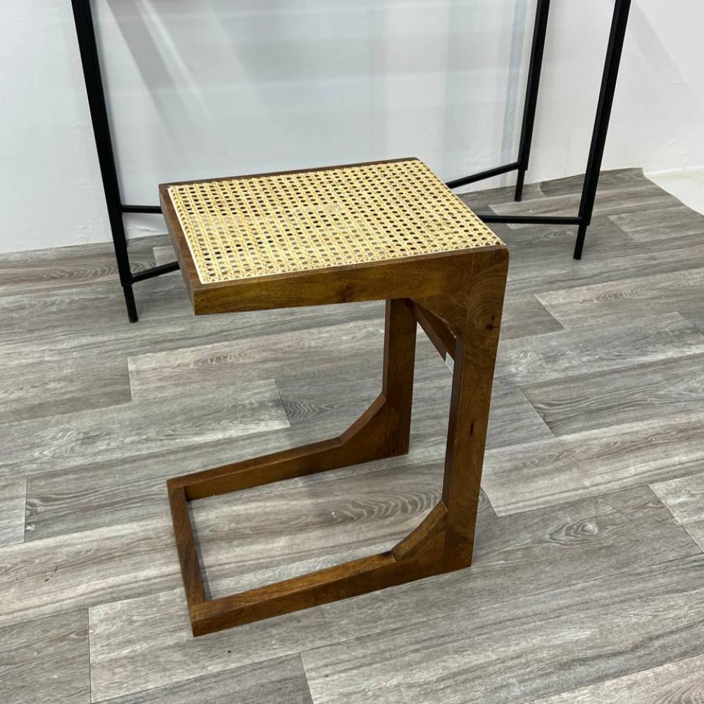 طاوله خدمه خشب مع راتان