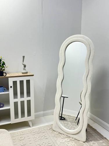 مرايه مموج قماش بوكليه 160*60