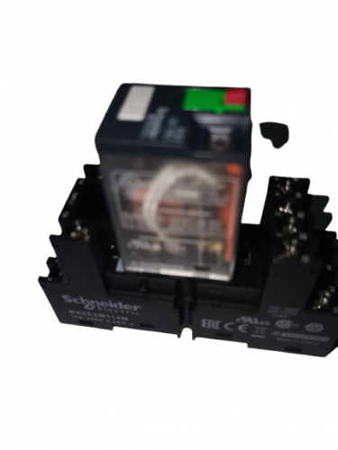 ريليه مع قاعدة ريليه