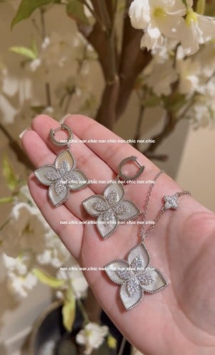 سبحة روبيرتو كوين مع حلق