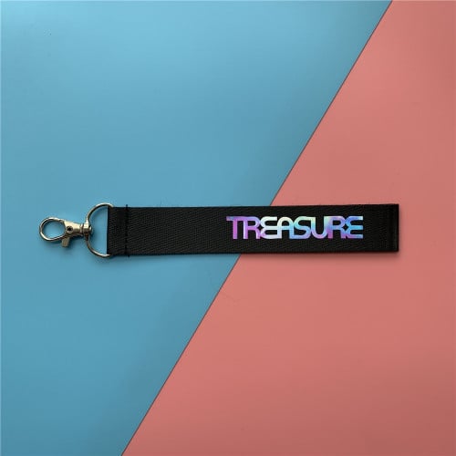 سلسلة مفاتيح - TREASURE