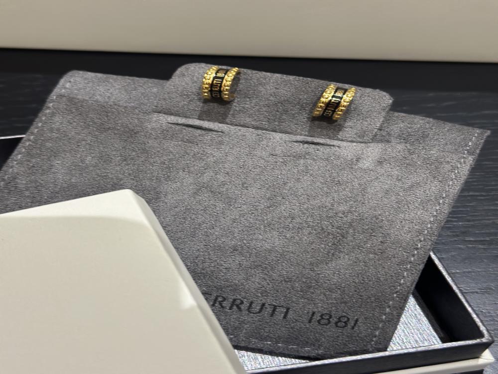 CERRUTI 1881 (حلق)