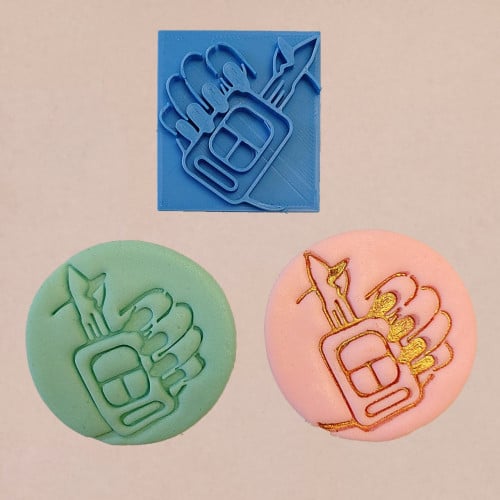 ختم سيارتك الأولى 5*5 سم