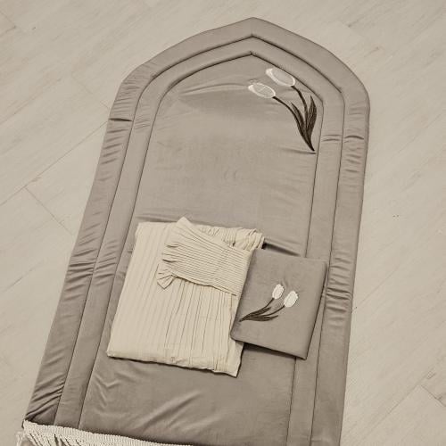 طقم صلاة مبطن