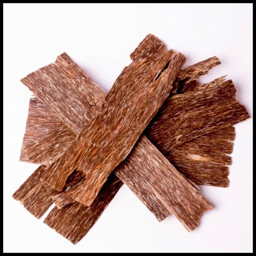 رقائق العود المسطحة