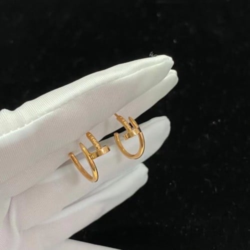 حلق مستوحى Just en clouمن Cartier