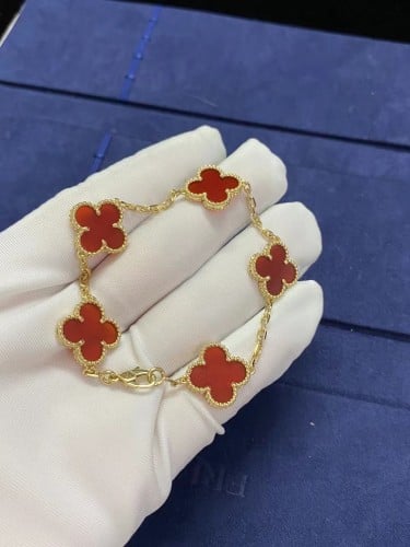 اسوارة مستوحى من Van cleef خمس وردات