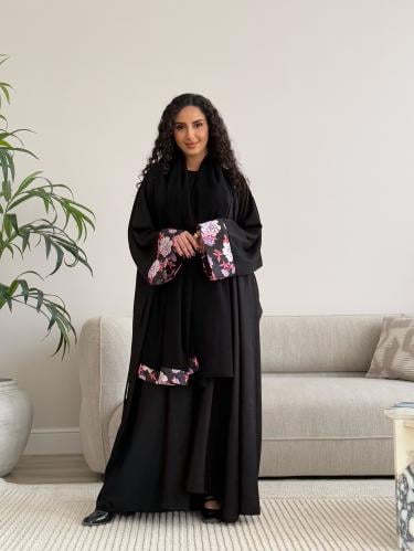 عباية الملكة