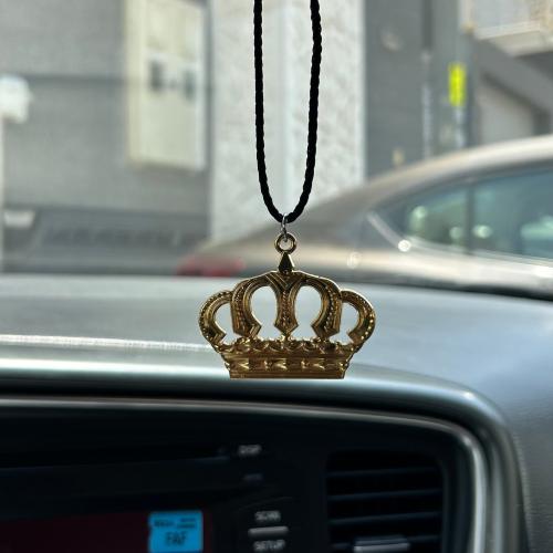 تعليقه تاج - ذهبي