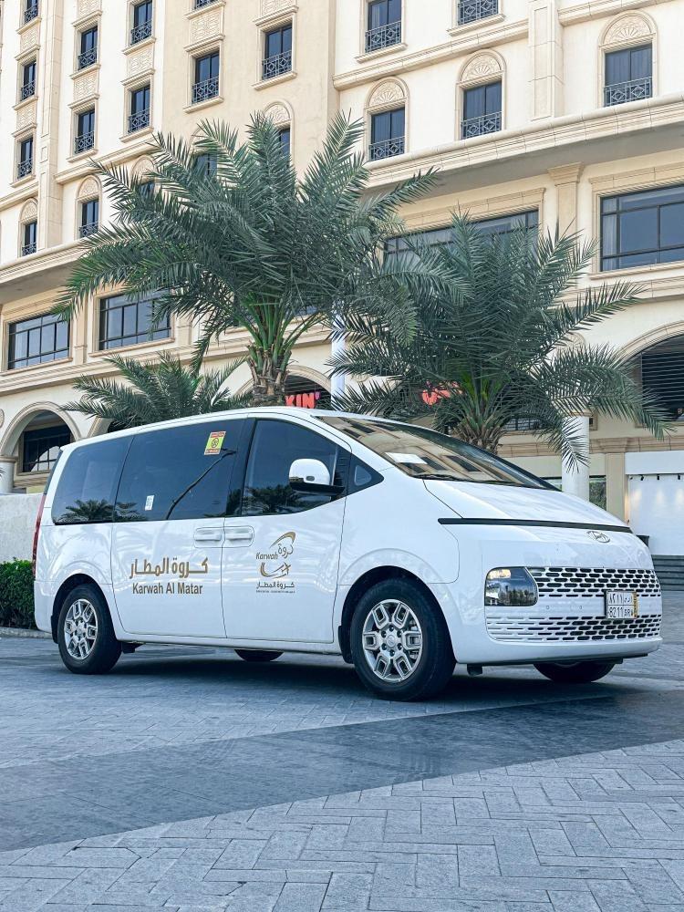 أفضل وسيلة نقل من مطار جدة إلى مكة – احجز الآن مع كروة المطار