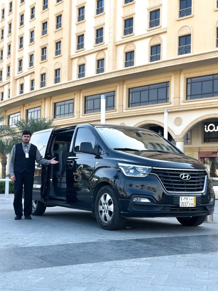 حجز سيارة من مطار المدينة المنورة