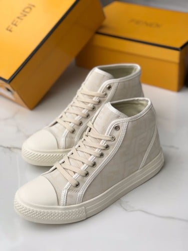 كاجوال FENDI