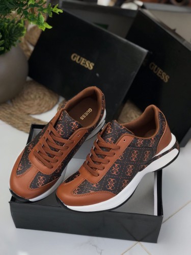 كاجوال GUESS