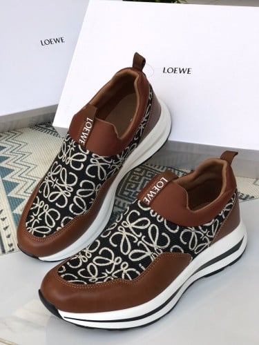 كاجوال LOEWE