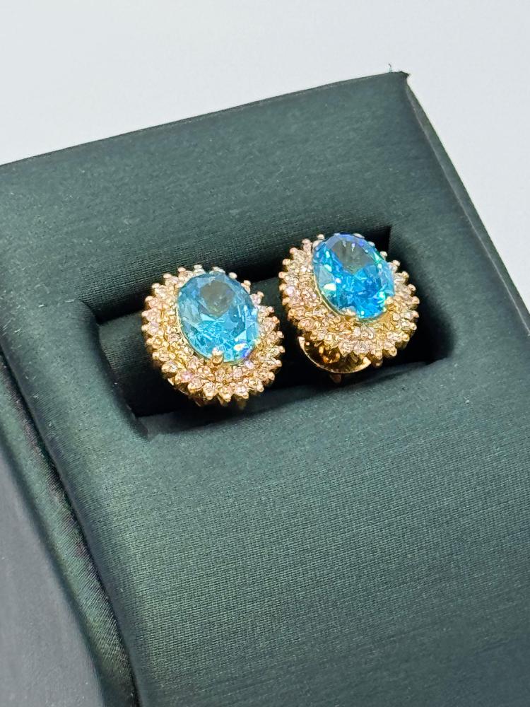 حلق الماس عيار 18