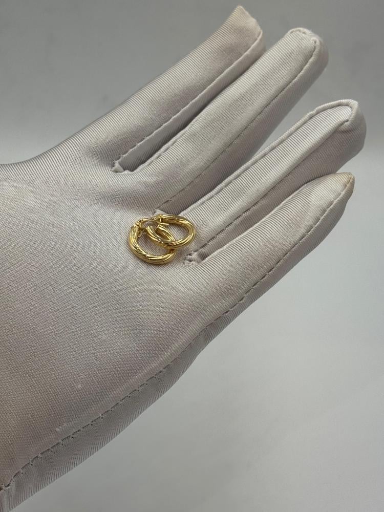 حلق ذهب عيار 18 دائرى مجدول - مجوهرات قصر المدينة للذهب - الدمام