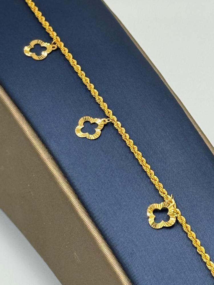 اسوارة وردة ذهب عيار 21