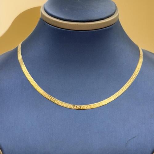 عقد ذهب عيار 18