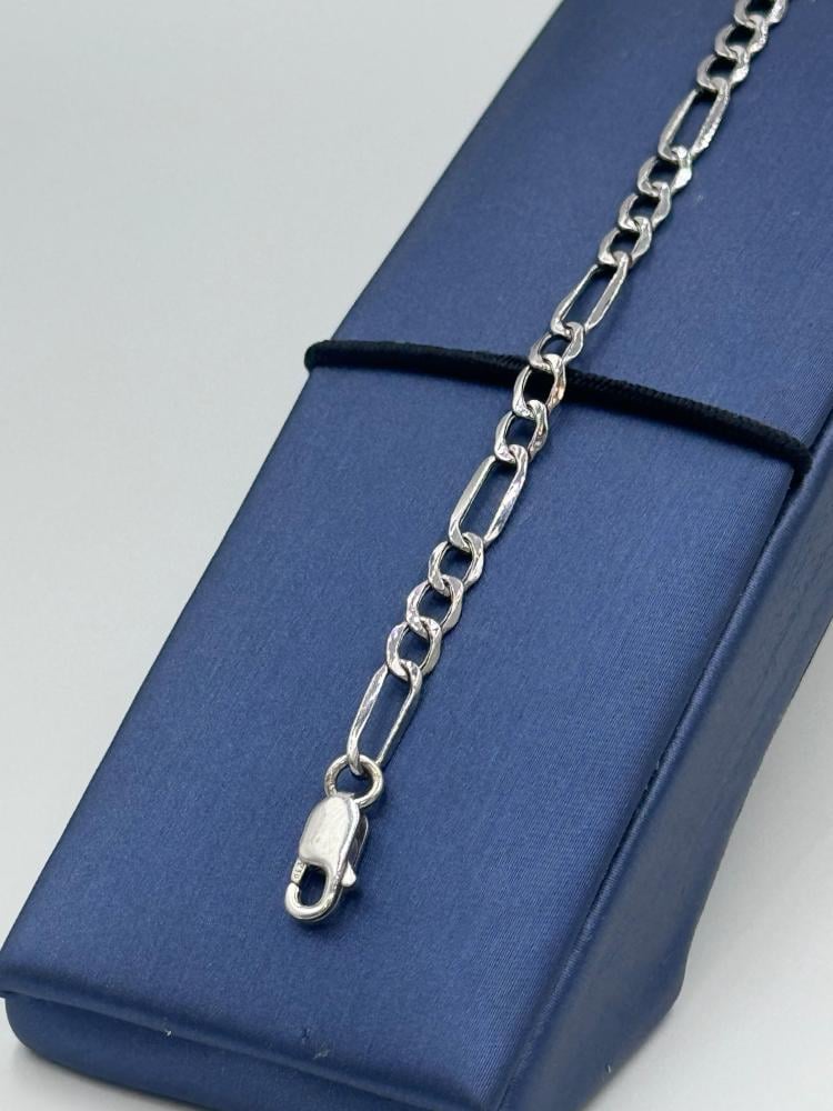 اسوار ذهب ابيض عيار 18 مميزة - مجوهرات قصر المدينة للذهب - الدمام