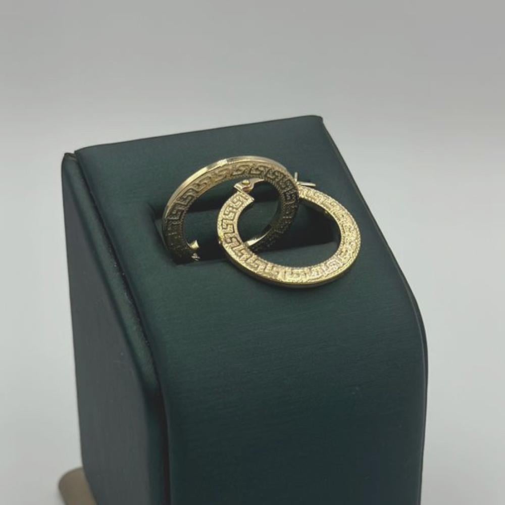 حلق عيار 18 تصميم فيرزاتشى - مجوهرات قصر المدينة للذهب - الدمام