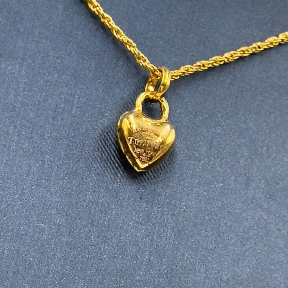 عقد قلب ذهب عيار 18