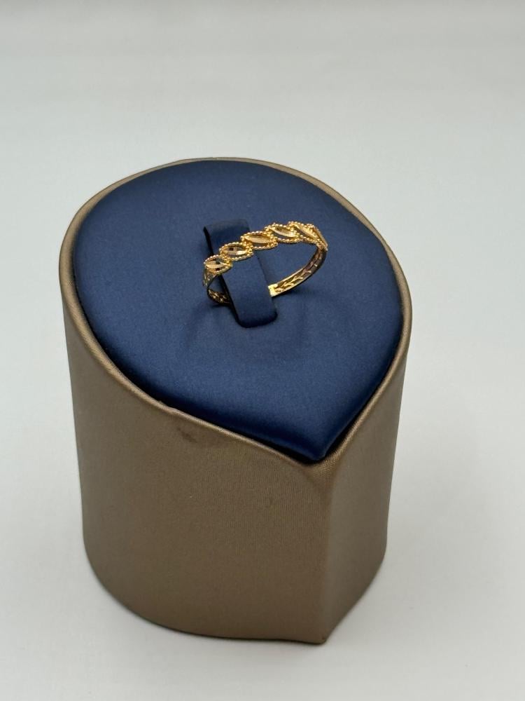 خاتم ذهب عيار 21 شكل أوراق - مجوهرات قصر المدينة للذهب - الدمام